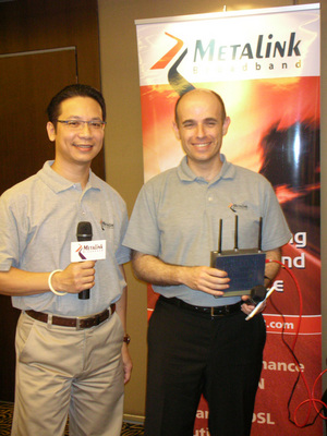Metalink无线通信营销部副总经理Barry Volinskey（右）以及台湾区业务总监朱文铿。（Source：HDC） BigPic:600x800