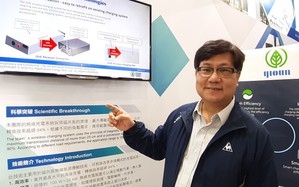 益群綠能總經理林永昇說明與台科大合作的高功率無線充電系統創新產品可應用於多領域。(攝影/ 陳復霞)
