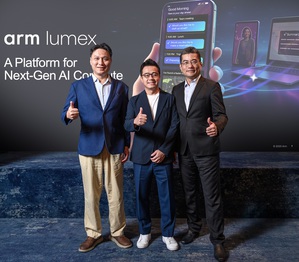 (左起)Arm 首席應用工程師胡岱勛、Arm 應用工程總監徐達勇、Arm 終端產品事業部市場策略總監蔡武男