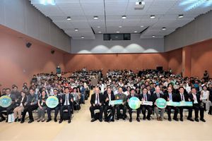 工研院今（19）日举办创新周系列活动的「机器人与无人机产业创新论坛」，聚焦从关键零组件到医疗、服务应用的系统化研发与商转布局。