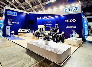 东元电机与义大利车桥制造商 BRIST 於 Busworld 2025 联合展出。