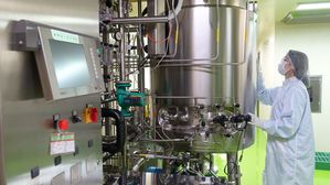 台康生技申请A+企业创新研发淬链计画，建构台湾首座连续制程平台，推动智慧生产与ESG永续转型。