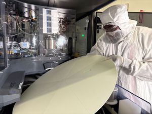 美商啟諾迪電子公司（Qnity Electronics, Inc.）也在近日宣布，將收購位於台灣的新廠房，以加速提升產能，擴展在地化生產版圖。